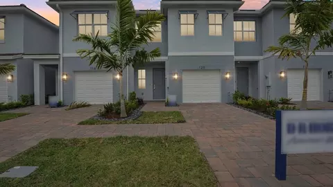 112 NE 14th Ter, Homestead, FL 33033