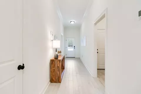 Entry Way - 21407 Shadow Bend Dr, Covington, LA 70435 photo 3 of 5