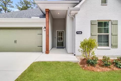 Exterior - 21407 Shadow Bend Dr, Covington, LA 70435 photo 3 of 3