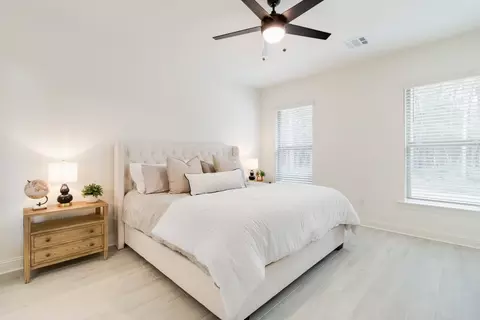 Bedroom - 21407 Shadow Bend Dr, Covington, LA 70435 photo 2 of 2