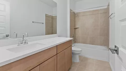 Bath - 206 Painters Ridge Ct, Willis, TX 77318 photo 2 of 9