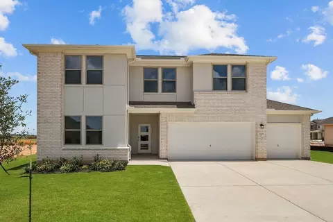 17434 Yellow Pine Dr, Elmendorf, TX 78112