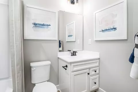 Bath - 3018 Eastern Ave NE, Washington, DC 20018 photo 2 of 3