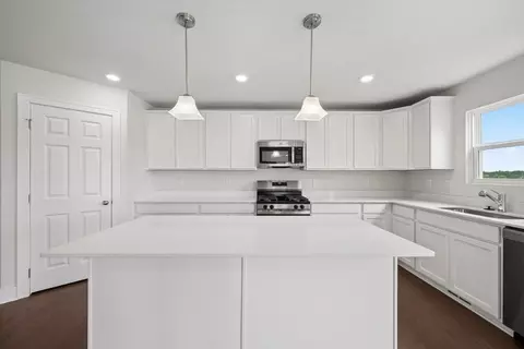 647 Harvest Way, Chelsea, MI 48118