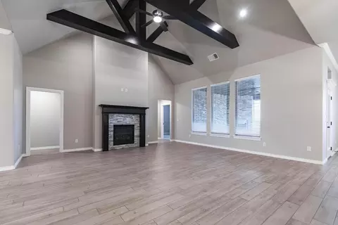 Living - 932 Hydrangea Way, Edmond, OK 73034 photo 8 of 19