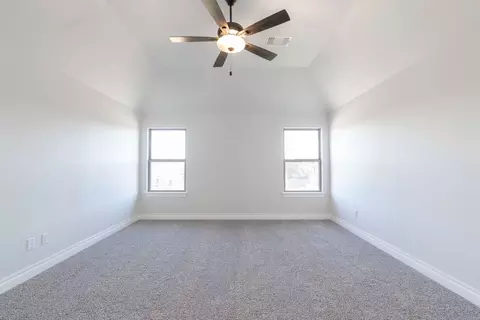 Bedroom - 932 Hydrangea Way, Edmond, OK 73034 photo 1 of 17