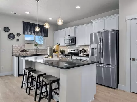 Kitchen - 1919 Cashel St, Middleton, ID 83644 photo 5 of 10