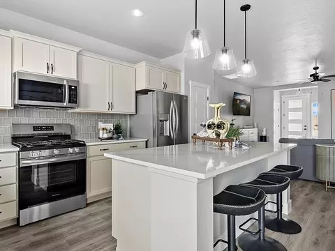 Kitchen - 1919 Cashel St, Middleton, ID 83644 photo 1 of 10