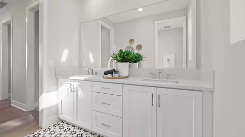 Bath - 27329 Marshland Pl, Valencia, CA 91381 photo 3 of 4