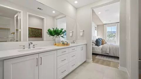 Bath - 27329 Marshland Pl, Valencia, CA 91381 photo 1 of 4