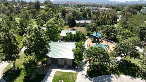 View/Area - 27329 Marshland Pl, Valencia, CA 91381 photo 7 of 9