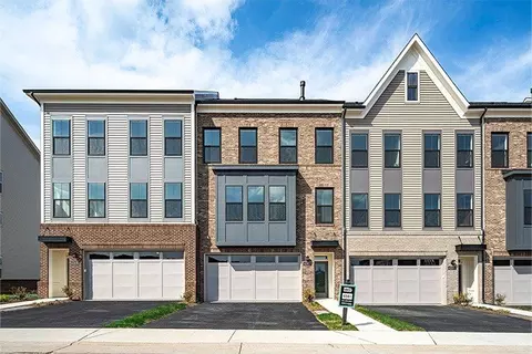 42972 Truman Ter, Ashburn, VA 20148