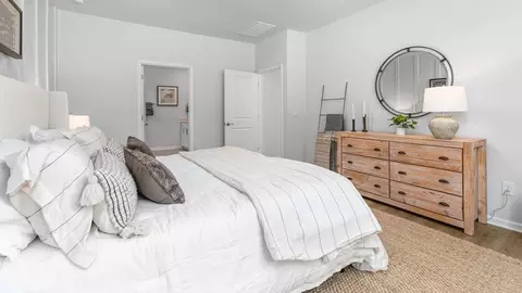 Bedroom - 1607 Abberly Pl, Graham, NC 27253 photo 7 of 11
