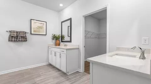 Bath - 1607 Abberly Pl, Graham, NC 27253 photo 2 of 2