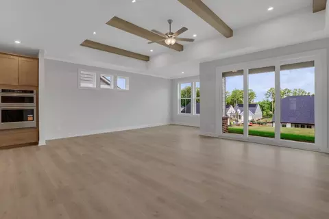 Living - 121 Willowfern Ln, Marietta, GA 30066 photo 2 of 4