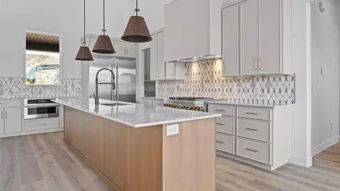 Kitchen - 718 N 1600 E, Salem, UT 84653 photo 2 of 7