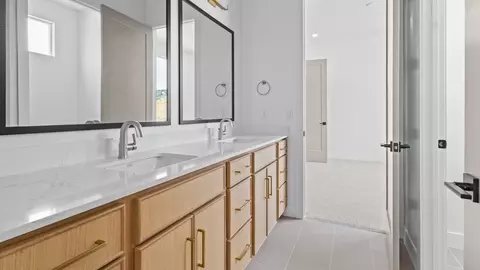Bath - 718 N 1600 E, Salem, UT 84653 photo 2 of 7