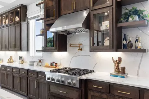 Kitchen - 1828 Wheatgrass Ln, Argyle, TX 76226 photo 9 of 12