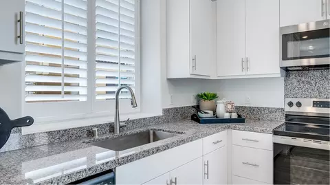 Kitchen - 1701 Lightning St, Rialto, CA 92376 photo 6 of 6