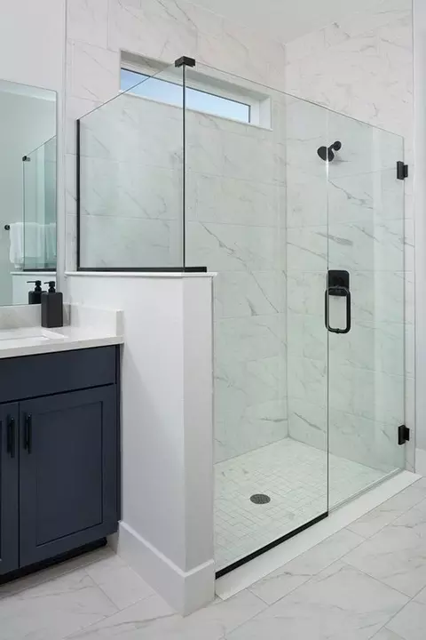 Bath - 18150 Wellspring Ct, Venice, FL 34293 photo 2 of 3