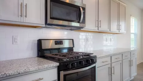 Kitchen - 1076 Secrest Commons Dr, Monroe, NC 28112 photo 4 of 9