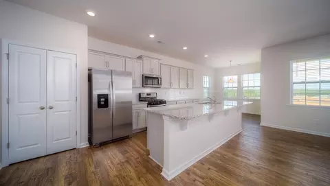 Kitchen - 1076 Secrest Commons Dr, Monroe, NC 28112 photo 2 of 9
