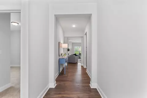 Entry Way - Cameron Crossing Community, Dunn, NC 28334 photo 1 of 8