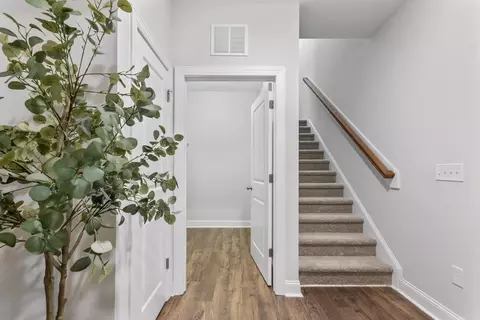 Entry Way - Cameron Crossing Community, Dunn, NC 28334 photo 4 of 8