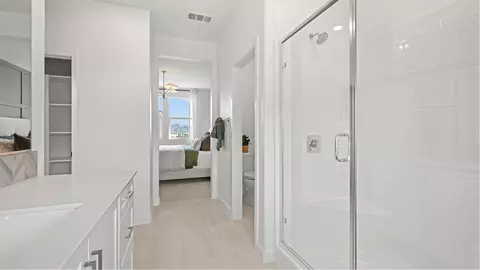 Bath - 375 Summer Breeze Way, Oceanside, CA 92057 photo 2 of 3