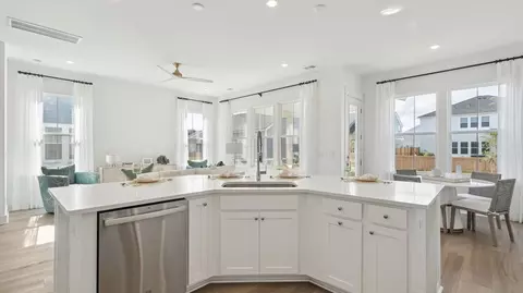 Kitchen - 146 Beamon Loop, Summerville, SC 29486 photo 2 of 7