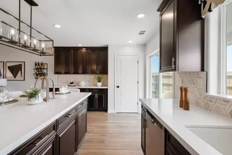 Kitchen - 537 N Tracy St, Visalia, CA 93292 photo 3 of 7