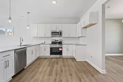 Kitchen - Montevallo Lane, Ayden, NC 28513 photo 8 of 26