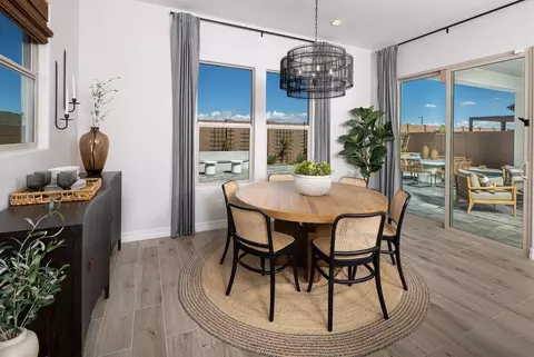 Dining - 1640 E Dew Drop Trl, Phoenix, AZ 85085 photo 1 of 3