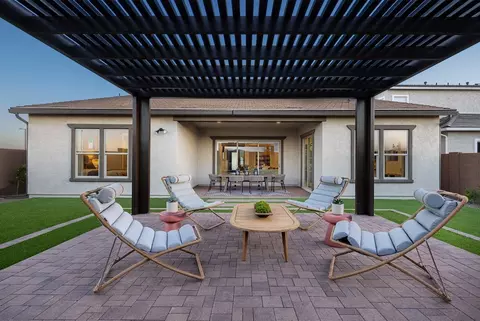 Exterior - 1640 E Dew Drop Trl, Phoenix, AZ 85085 photo 14 of 14