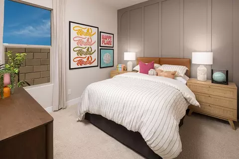 Bedroom - 1640 E Dew Drop Trl, Phoenix, AZ 85085 photo 5 of 7