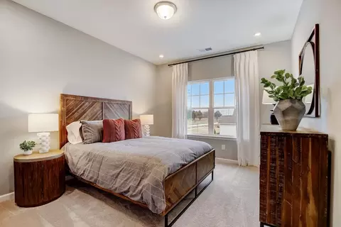 Bedroom - 8664 Proffit Ln, Ooltewah, TN 37363 photo 4 of 7