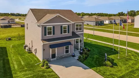 2492 SE Fox Valley Dr, West Des Moines, IA 50265