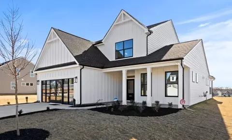 Exterior - 1812 Betsy Ross Dr, Moore, SC 29369 photo 9 of 11