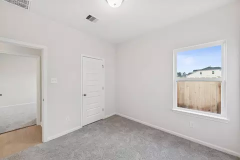 Bedroom - 14461 Feather Moss Dr, Splendora, TX 77372 photo 9 of 13