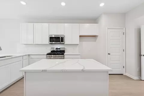 Kitchen - 14461 Feather Moss Dr, Splendora, TX 77372 photo 3 of 8