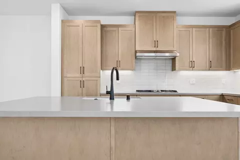 Kitchen - 26995 Echo Mountain Way, Valencia, CA 91355 photo 2 of 5