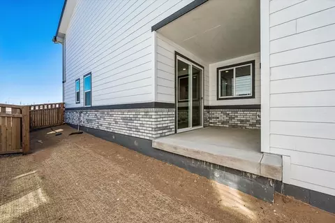 Exterior - 22706 E 47th Pl, Aurora, CO 80019 photo 5 of 17