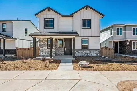 22706 E 47th Pl, Aurora, CO 80019
