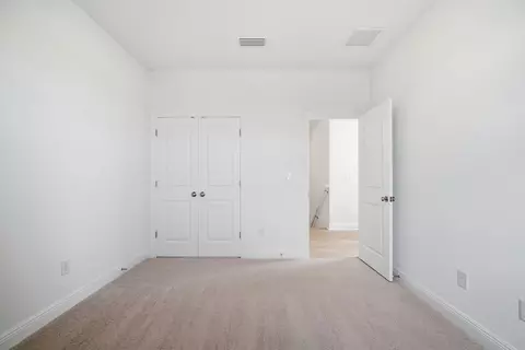 Bedroom - 17017 Wading River Ave, Parrish, FL 34219 photo 9 of 14