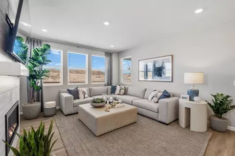 Living - 2332 S Ider Way, Aurora, CO 80018 photo 1 of 1