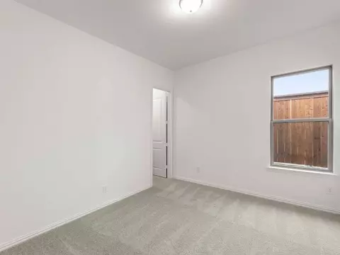 Bedroom - 2109 Tupelo Trl, Argyle, TX 76226 photo 2 of 4