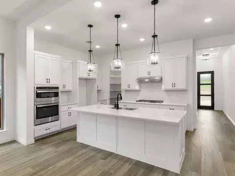 Kitchen - 2109 Tupelo Trl, Argyle, TX 76226 photo 2 of 5