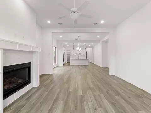Living - 2109 Tupelo Trl, Argyle, TX 76226 photo 3 of 4