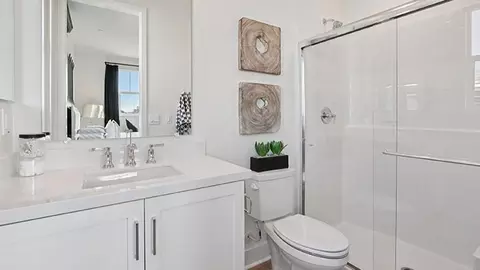 Bath - 9624 Taft St, Riverside, CA 92508 photo 10 of 13