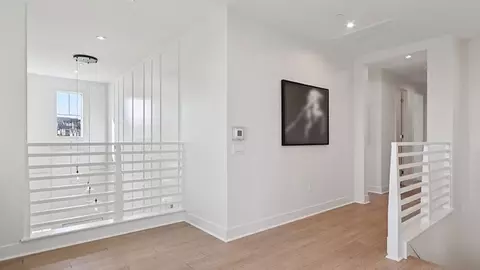 Entry Way - 9624 Taft St, Riverside, CA 92508 photo 5 of 8